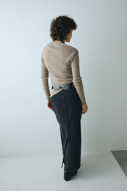 【予約：1月下旬〜2月上旬】Sleek Line Denim Skirt／60251002024