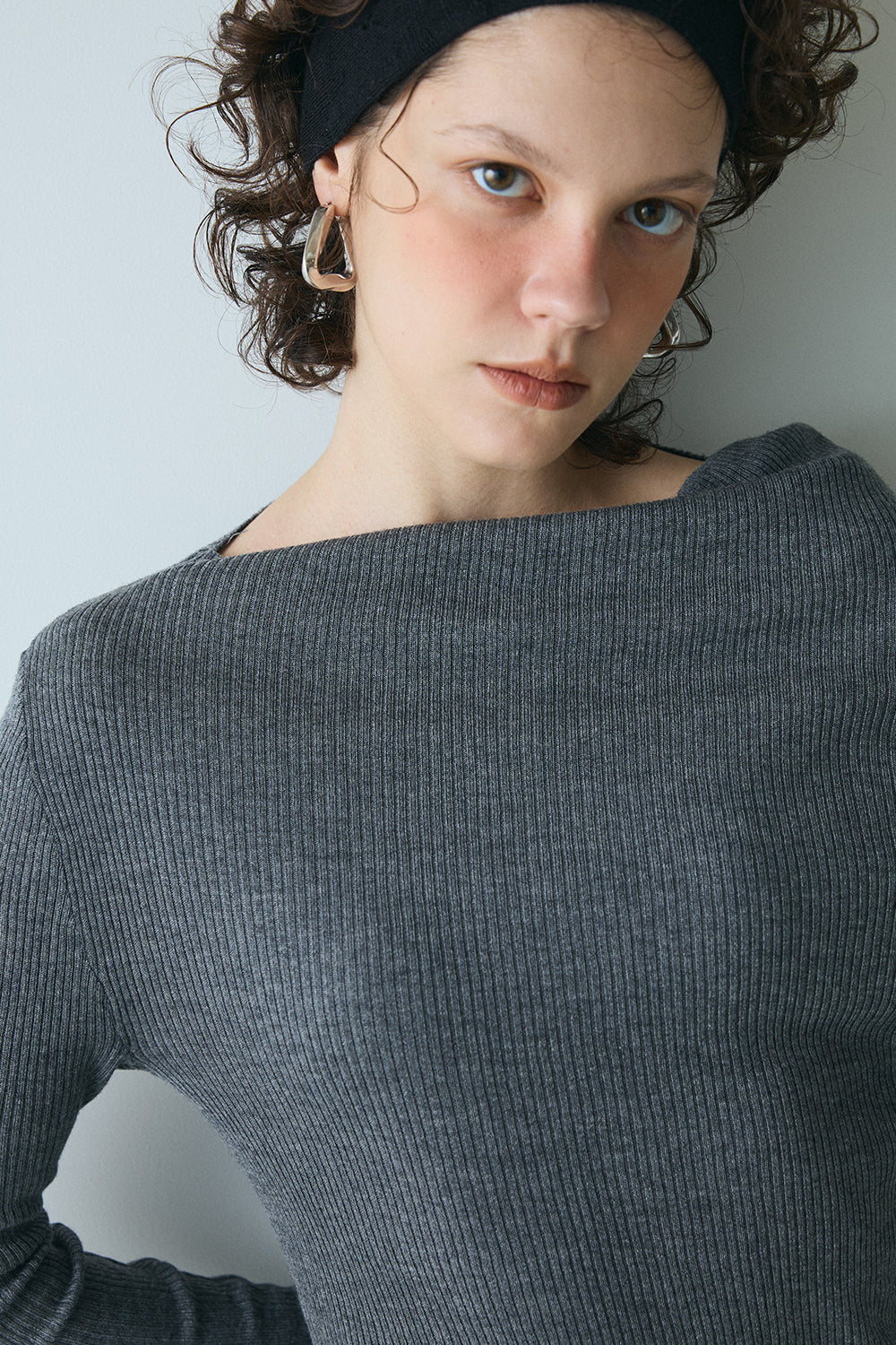 【予約：1月下旬〜2月上旬】Hem Rib Knit／60251108051