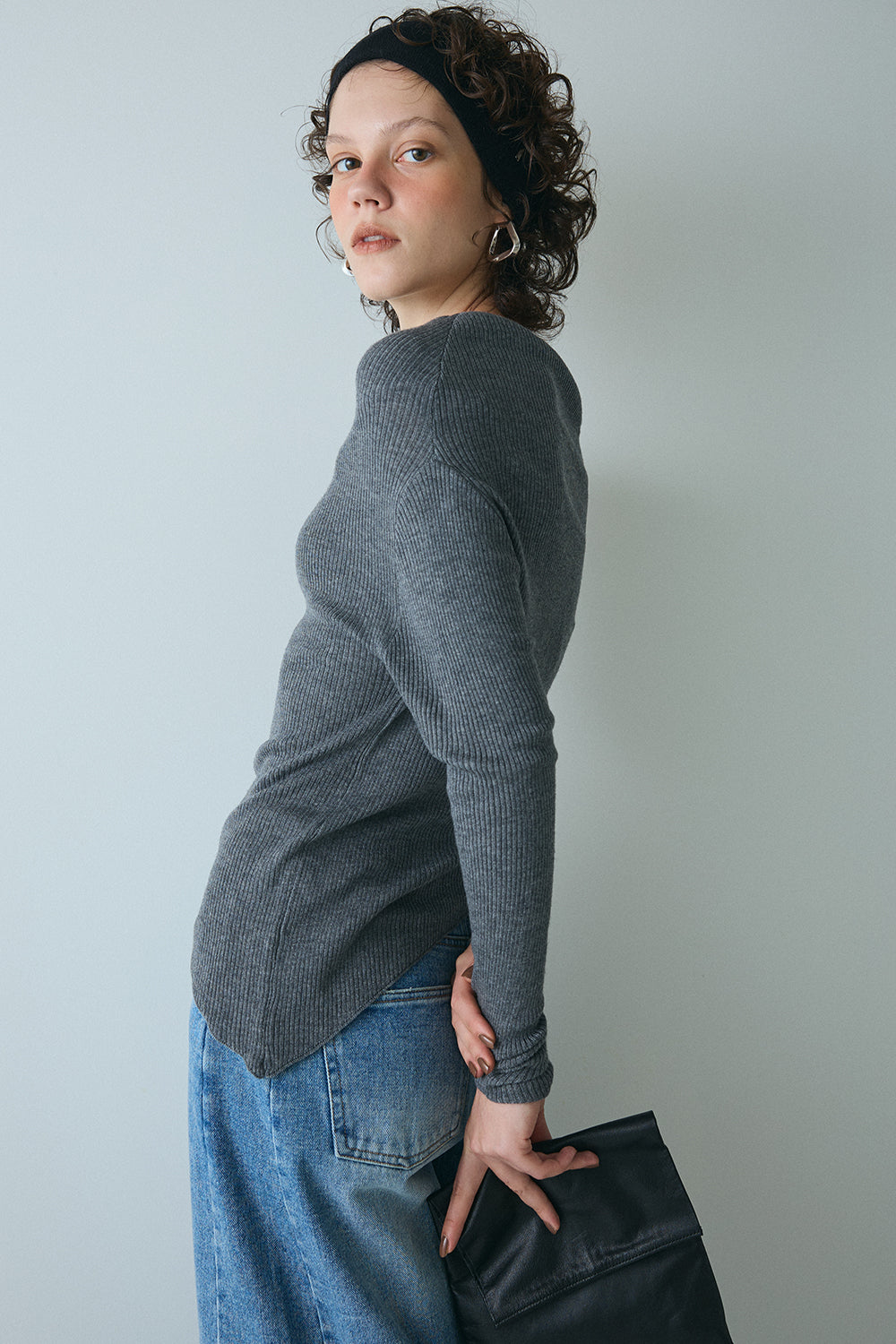 【予約：1月下旬〜2月上旬】Hem Rib Knit／60251108051