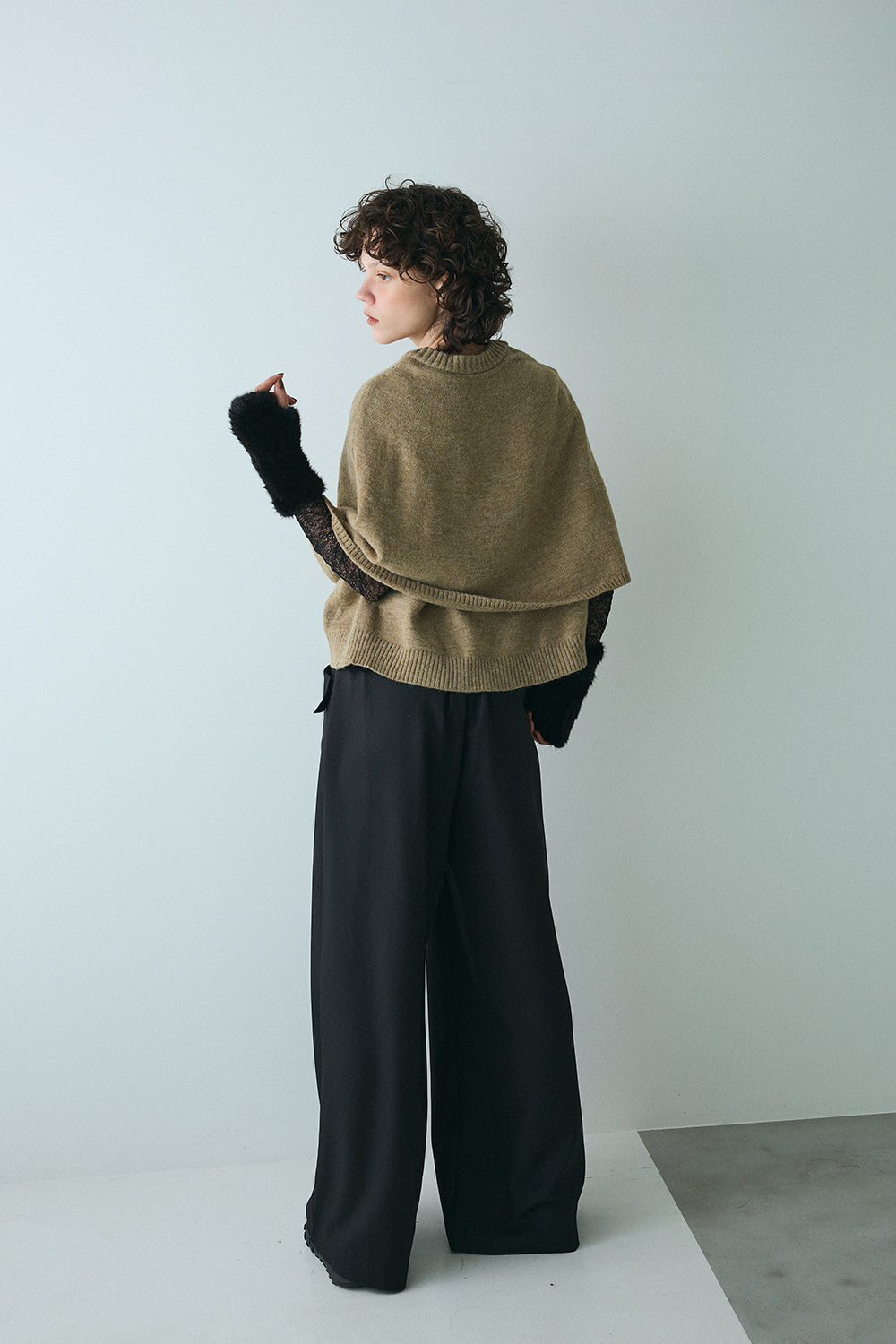【予約：1月下旬〜2月上旬】Knit Cape Cardigan／60251109043