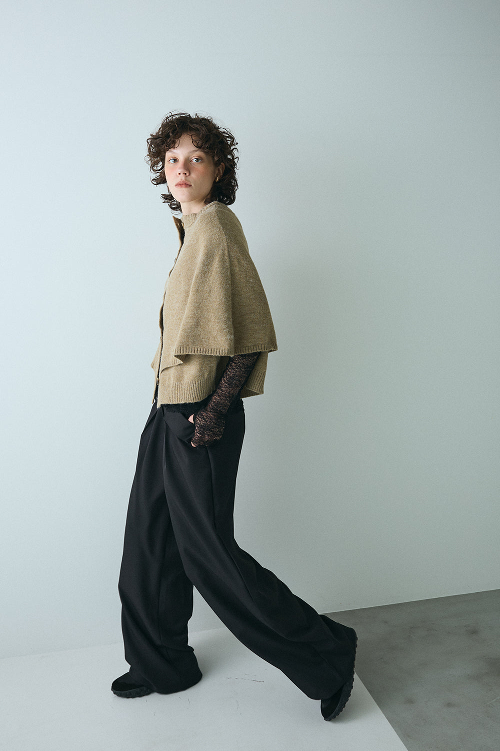 【予約：1月下旬〜2月上旬】Knit Cape Cardigan／60251109043