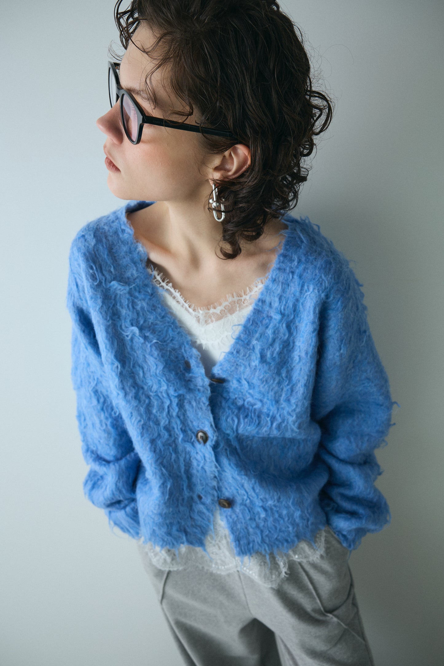 【予約：12月中旬】Asymmetry Lace Camisole／60251001014